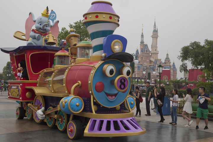 Shanghai Disney opens