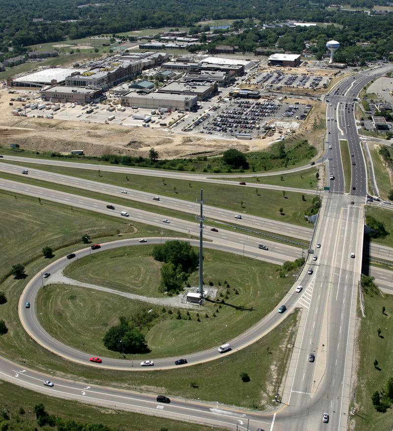 Aerial view of The Greene in 2006 with I-675 in the foreground.