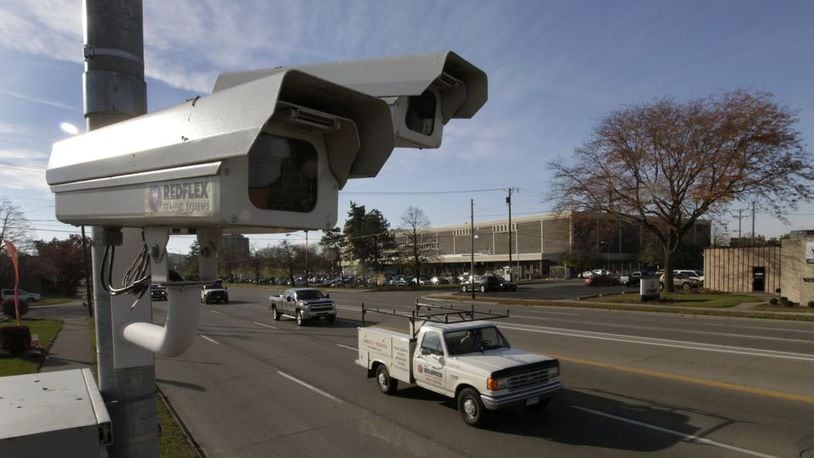 Ohio lawmakers going after cities that use red-light, traffic cameras