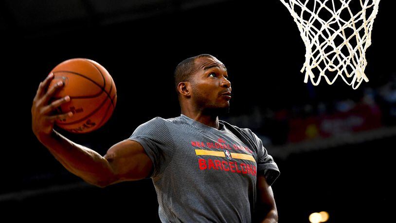 Chris Wright warms up prior to the NBA Global Games Spain 2016 match between FC Barcelona Lassa and Oklahoma City Thunder at Palau Sant Jordi on October 5, 2016 in Barcelona, Spain.  (Photo by David Ramos/Getty Images)