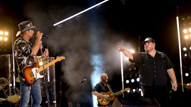 NASHVILLE, TENNESSEE - JUNE 08: (EDITORIAL USE ONLY) Tim McGraw  and Luke Combs perform on stage during day 3 of the 2019 CMA Music Festival on June 08, 2019 in Nashville, Tennessee. (Photo by Jason Kempin/Getty Images)