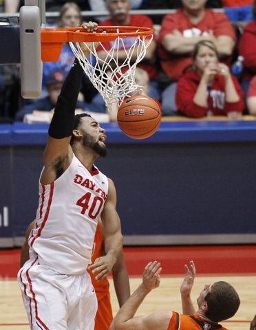 Dayton, Arkansas play for first time since 1990