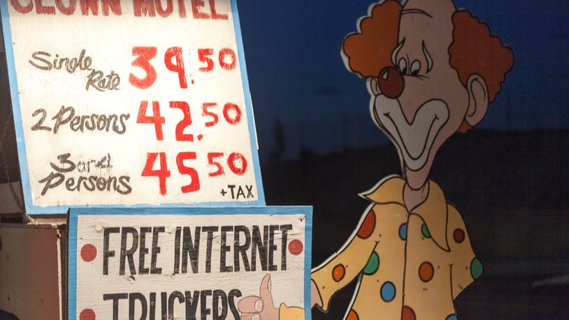 The Clown Motel is for sale. (Photo: Jeremy Brooks/Flickr/Creative Commons) https://creativecommons.org/licenses/by-nc/2.0/