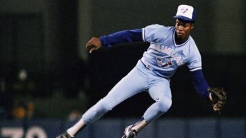 Tony Fernandez, a five-time All-Star shortstop who played 17 years in the major leagues, died Saturday. He was 57.