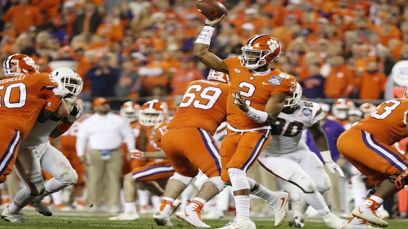 Clemson quarterback Kelly Bryant (2) sets up to pass against Miami Hurricanes in the ACC Championship Game at Bank of America Stadium in Charlotte, N.C., on December 2, 2017. (Al Diaz/Miami Herald/TNS)
