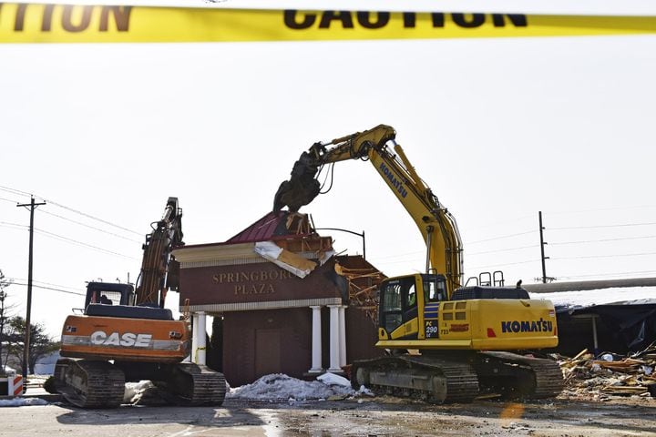 Officials offer different perspectives on Springboro IGA demolition