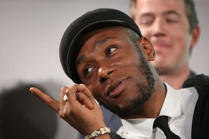 Rapper Mos Def protested the Bush administration's handling of Hurricane Katrina outside of the 2006 MTV Video Music Awards. Mos Def performed his song "Katrina Clap" and was arrested mid-performance.