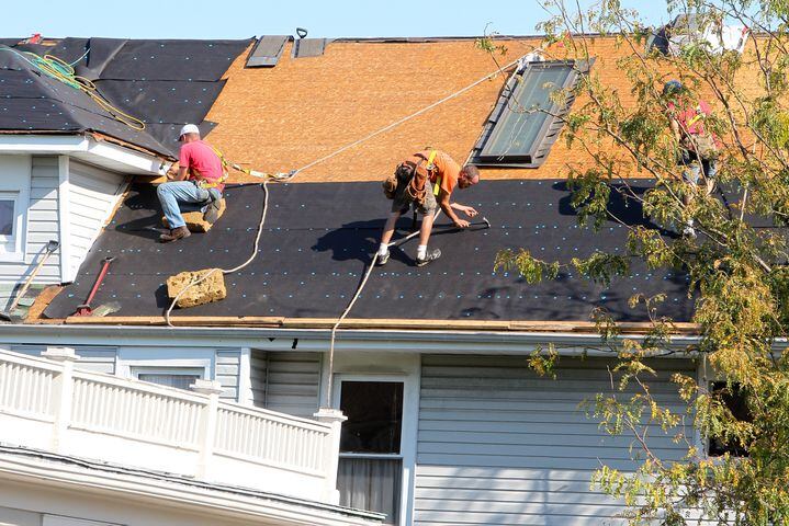 Careers with apprenticeships -- Roofers