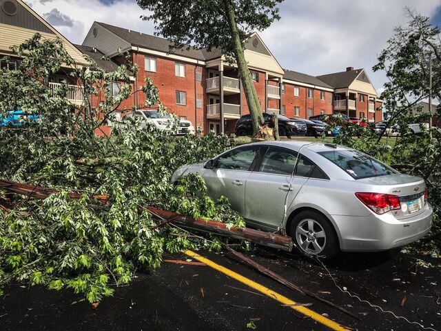 High winds, downpours hit Miami Valley