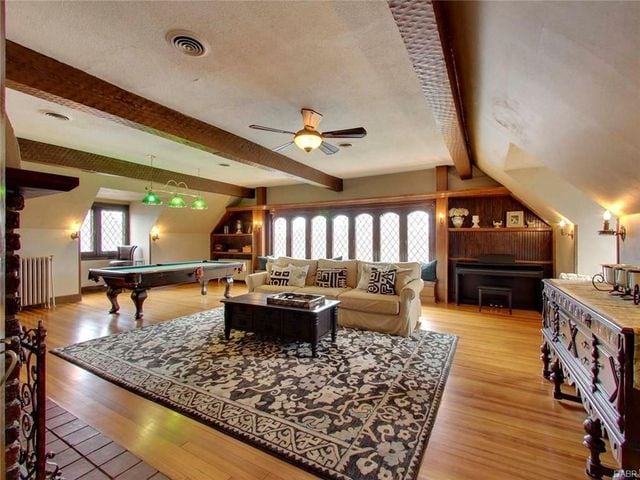 Check out this AMAZING Oakwood home