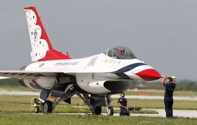 Air Force Thunderbirds Arrivein Dayton