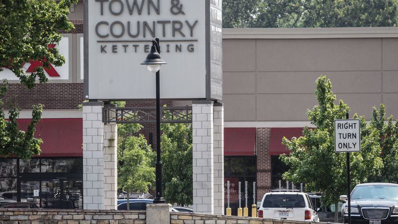 Stein Mart, at Town and Country, decided to go out of business after filling for bankruptcy Aug. 12. JIM NOELKER/STAFF