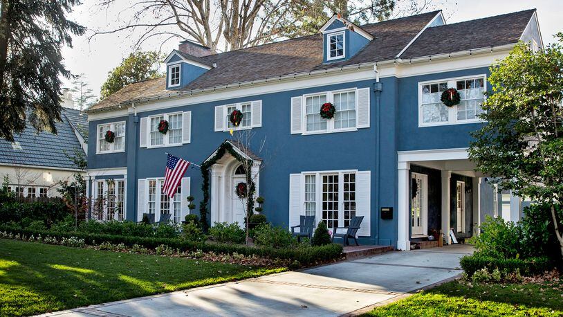 Homes in Sacremento along 44th street, including the blue house seen prominently in the film, &quot;Lady Bird,&quot; on Dec. 18, 2017 in Sacramento, Calif.  (Kent Nishimura/Los Angeles Times/TNS)