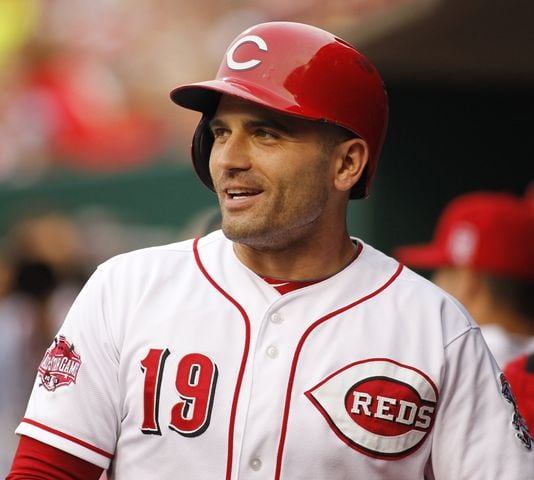 Votto homers three times as Reds rout Phillies