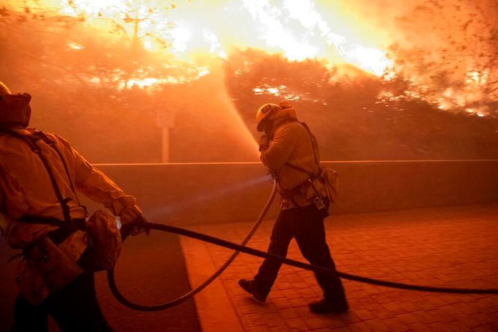 Photos: Saddleridge fire burns thousands of acres near Los Angeles