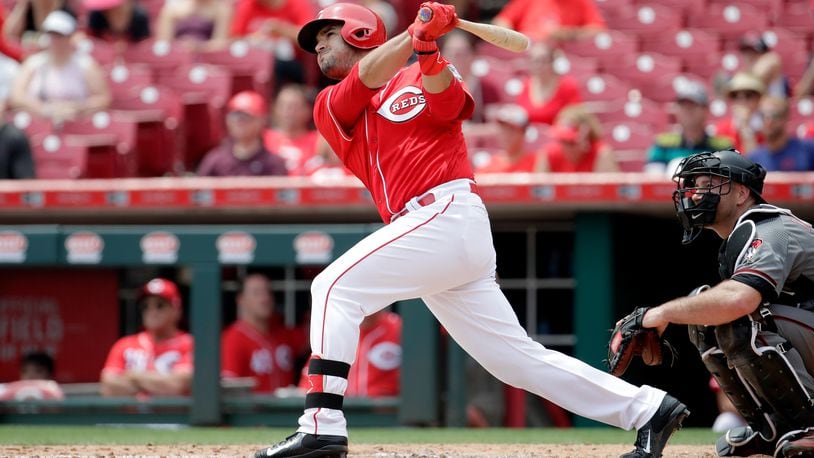 CINCINNATI, OH - JULY 20: Eugenio Suarez #7 of the Cincinnati Reds hits a home run in the fourth inning against the Arizona Diamondbacks at Great American Ball Park on July 20, 2017 in Cincinnati, Ohio. (Photo by Andy Lyons/Getty Images)