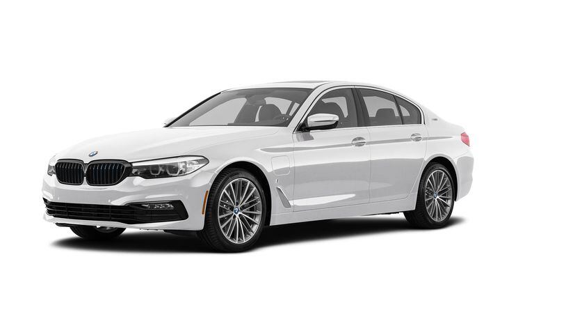 The engine for the 2018 BMW 530e is a 2.0-liter turbocharged four-cylinder. By itself it turns out 180 horsepower and 255 lbs.-ft. of torque. The mating with a 111-horsepower electric motor brings total output to 248 horsepower and 310 lbs.-ft. of torque. Metro News Service photo