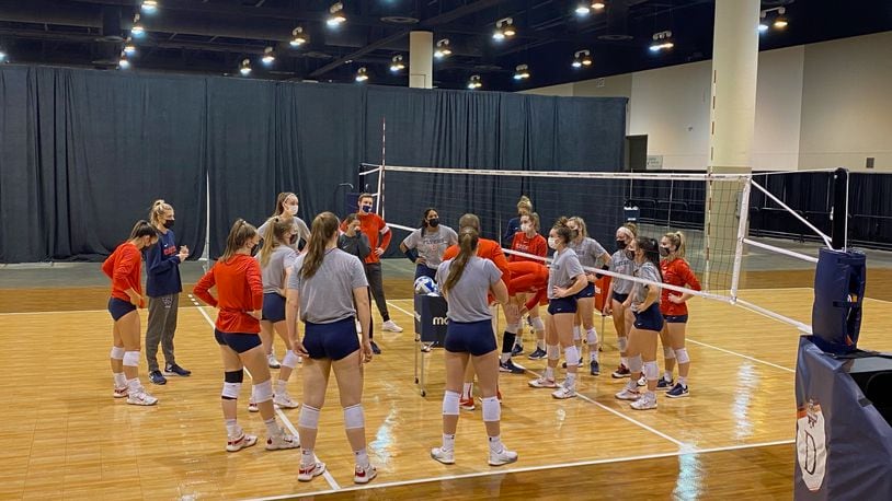 The Dayton Flyers volleyball team prepares for the NCAA Tournament in Omaha, Neb. (Photo courtesy UD Athletics)