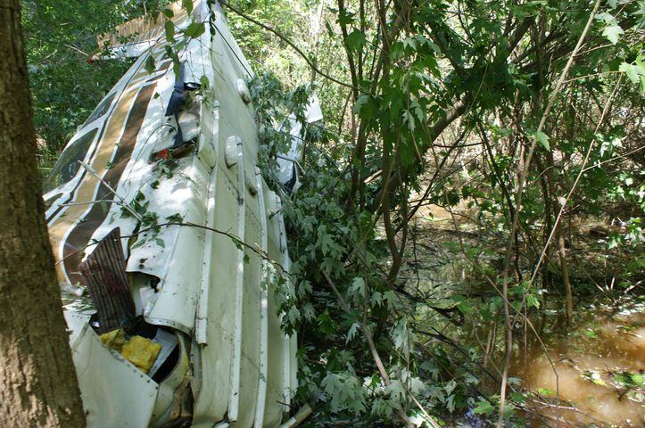 Xenia man crashes plane in Tennessee