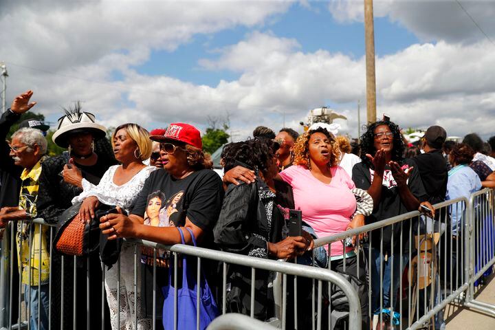 Photos: Aretha Franklin fans pay respects at viewings in Detroit
