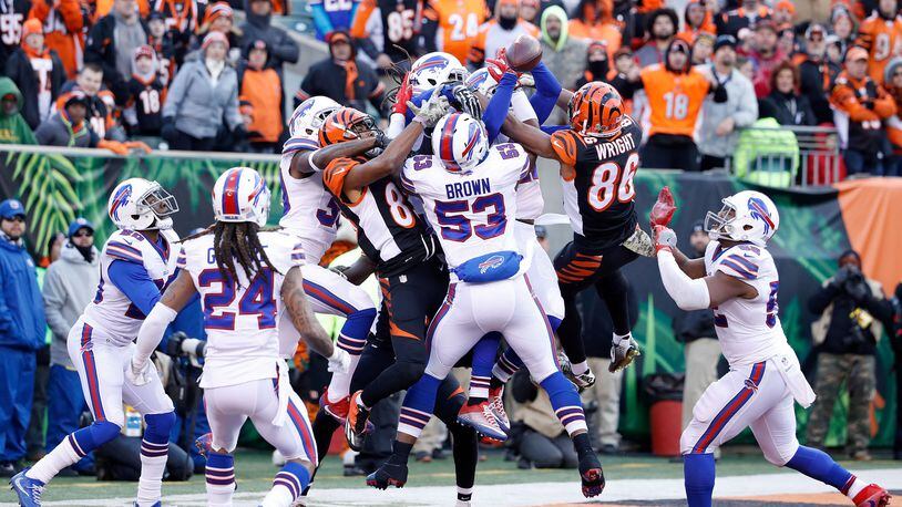 CINCINNATI, OH - NOVEMBER 20: Tyler Boyd #83 of the Cincinnati Bengals and James Wright #86 of the Cincinnati Bengals are unable to catch a hail marry attempt at the end of the game against the Buffalo Bills at Paul Brown Stadium on November 20, 2016 in Cincinnati, Ohio. Buffalo defeated Cincinnati 16-12. (Photo by Joe Robbins/Getty Images)