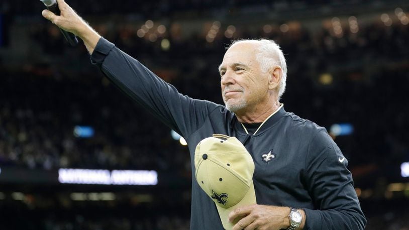Jimmy Buffet sang the national anthem before Sunday's NFC Championship game in New Orleans.