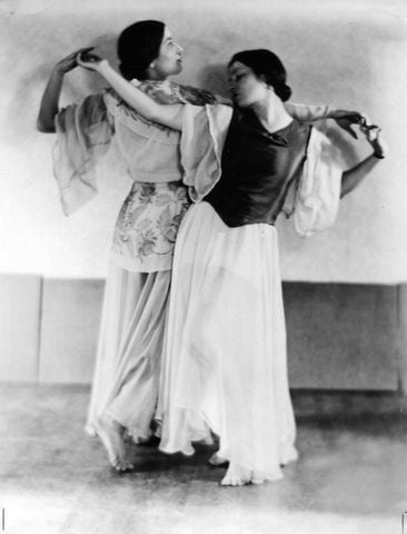 Schwarz sisters found Dayton Ballet
