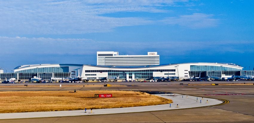 7. Dallas/Fort Worth International Airport: Stick to the vegetarian options and avoid cheese at 360 Gourmet and Ufood Grill.