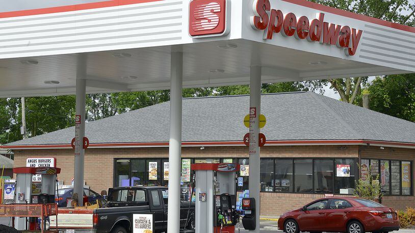 Speedway has announced that it has increased the hourly wage for its store employees amid the coronavirus pandemic. The increase was implemented on Thursday and will last until April 29. New Cutline: Speedway officials say the company is on track to be completely separated from Marathon by the end of the year. Bill Lackey/Staff