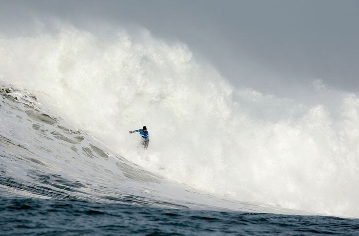 Images: Big Wave surfers take on Mavericks