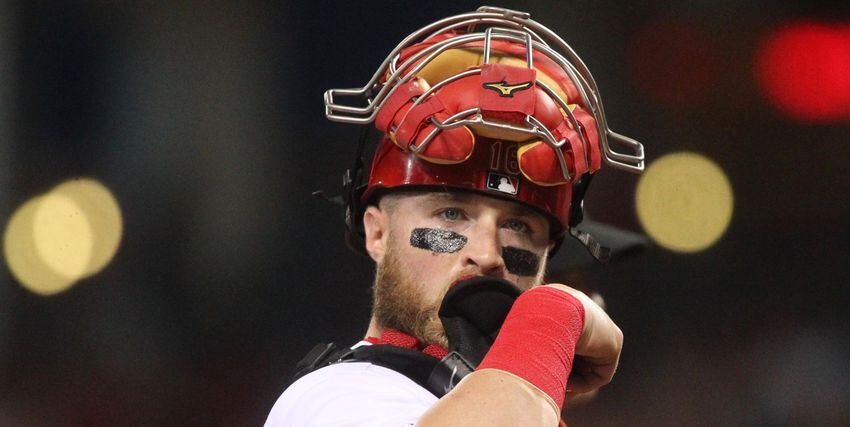 Reds catcher Barnhart on Gold Glove: ‘It means everything’