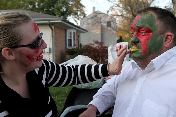 Best of Halloween trick-or-treat photos