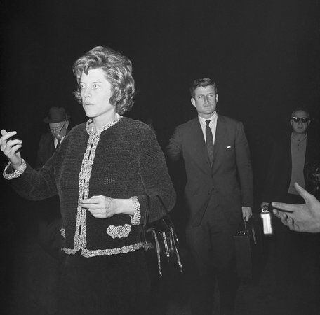 Eunice Kennedy Shriver dies at age 88