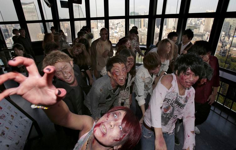 Zombies take over Tokyo Tower