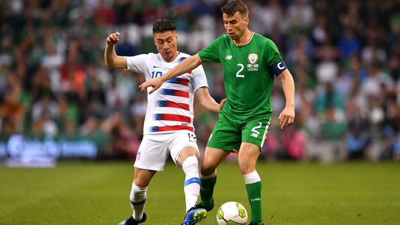 DUBLIN, IRELAND - JUNE 02: Jorge Villafana of The United States and Seamus Coleman of the Republic of Ireland compete for the ball during the International Friendly match between the Republic of Ireland and The United States at Aviva Stadium on June 2, 2018 in Dublin, Ireland. (Photo by Dan Mullan/Getty Images)