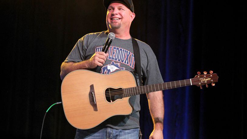 NASHVILLE, TN - JUNE 09:  (EDITORIAL USE ONLY) Garth Brooks performs during the 2018 CMA Music festival on June 9, 2018 in Nashville, Tennessee.  (Photo by Terry Wyatt/Getty Images)