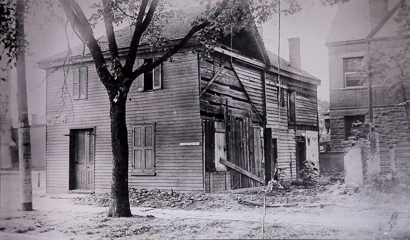 Newcom Tavern: Dayton's oldest standing building