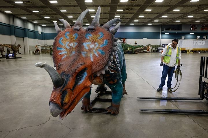Dinosaurs invade Dayton Convention Center