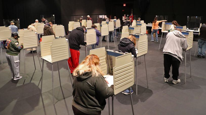 Clark County voters cast their early votes Saturday at the Clark County early voting sight at the State Performing Arts Center Saturday. BILL LACKEY/STAFF