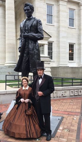 Lincoln sculpture unveiled at Dayton’s Courthouse Square