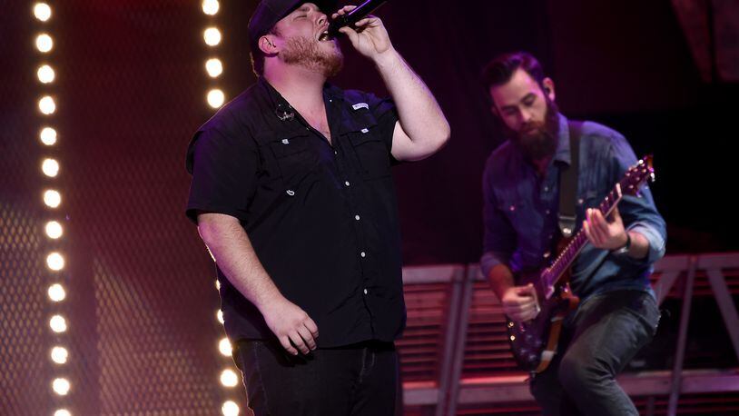 NEW YORK, NY - AUGUST 11:  Luke Combs performs on stage prior to Jason Aldean at Madison Square Garden on August 11, 2018 in New York, New York.  (Photo by Steven Ferdman/Getty Images)