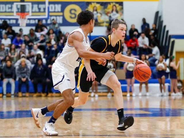 Boys basketball: Centerville storms back to top Springfield