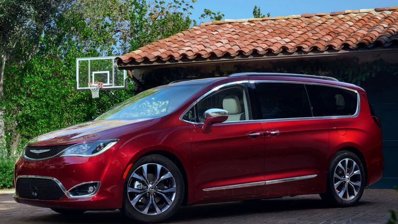 Kelley Blue Book’s www.kbb.com declared the all-new 2017 Chrysler Pacifica as a winner of the Kelley Blue Book Best Buy Awards on Nov. 16, honoring the top new model-year vehicle choices available in the U.S. market. Photo by FCA