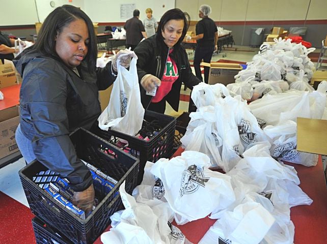 PHOTOS: Food distribution for Wright Brothers Middle School students