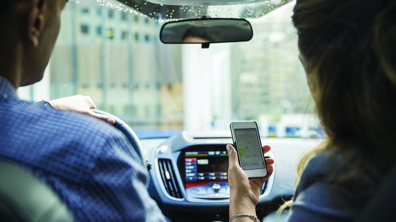 5 safe places to put your smartphone while driving - CNET