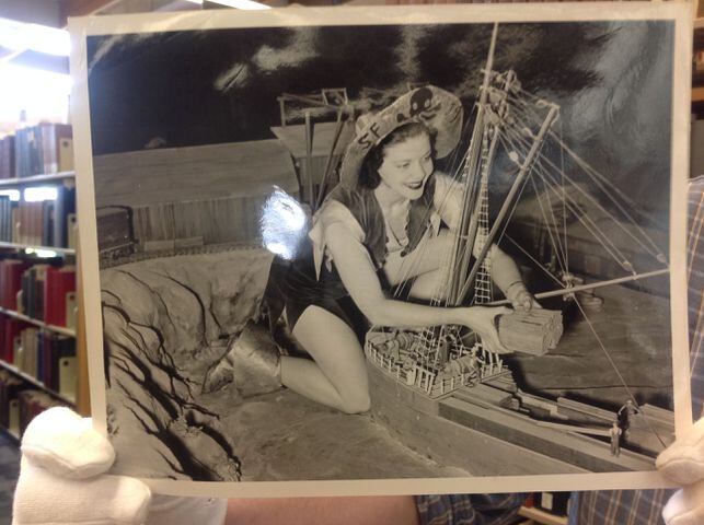 PHOTOS: Zoe Dell Lantis Nutter: “Pirate Girl,” dancer, aviation pioneer and philanthropist