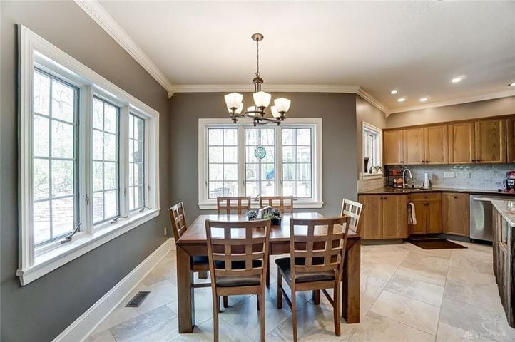 PHOTOS: Centerville-area luxury home has updated kitchen, bathroom