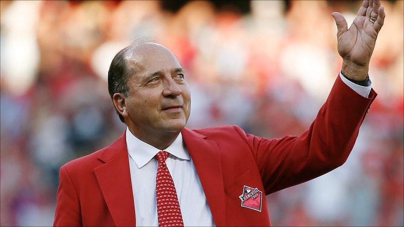 CINCINNATI, OH - JULY 14:  Former Cincinnati Reds player Johnny Bench waves to the crowd prior to the 86th MLB All-Star Game at the Great American Ball Park on July 14, 2015 in Cincinnati, Ohio.  (Photo by Rob Carr/Getty Images)
