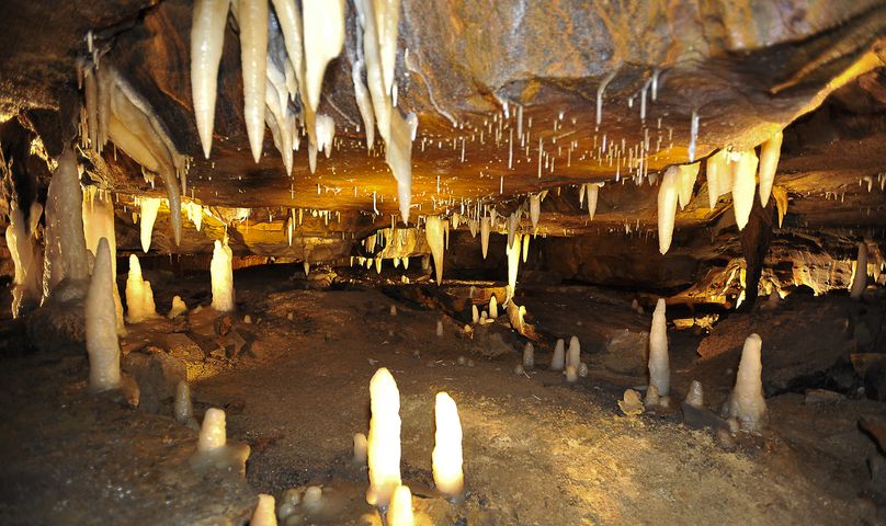 Hidden beauty bring Ohio Caverns alive
