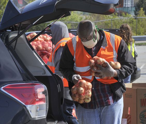 PHOTOS: Thousands line up for food distribution in Greene County